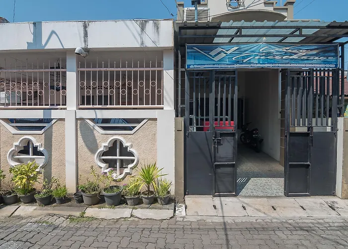 Reddoorz Near Mt Haryono Semarang Hotel